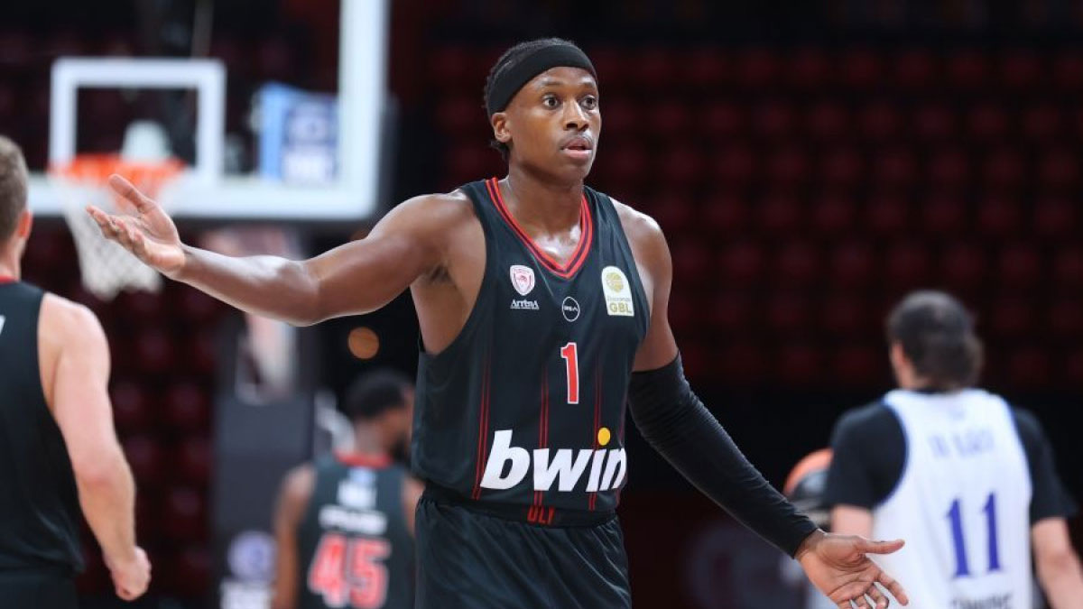 Ολυμπιακός: Χωρίς Νιλικίνα, ΜακΚίσικ, Λαρεντζάκη στο Βελιγράδι