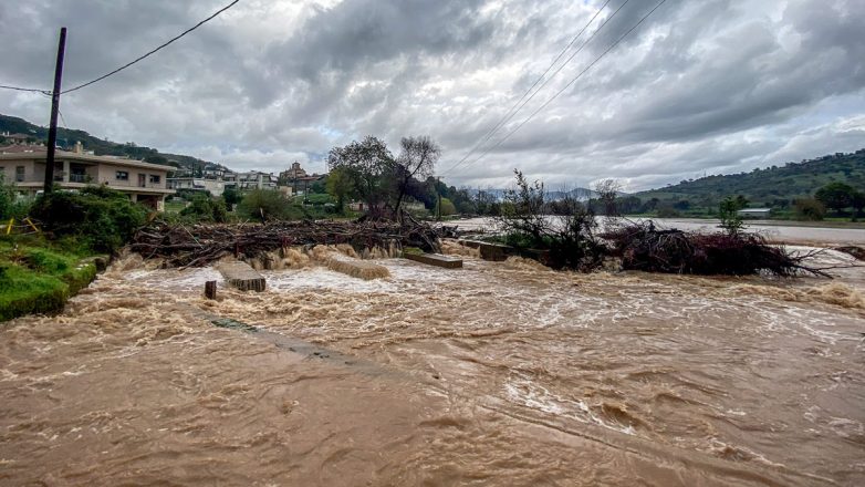 Βροχές και καταιγίδες μεγάλης έκτασης και διάρκειας πάλι σε Κέρκυρα και Ιωάννινα