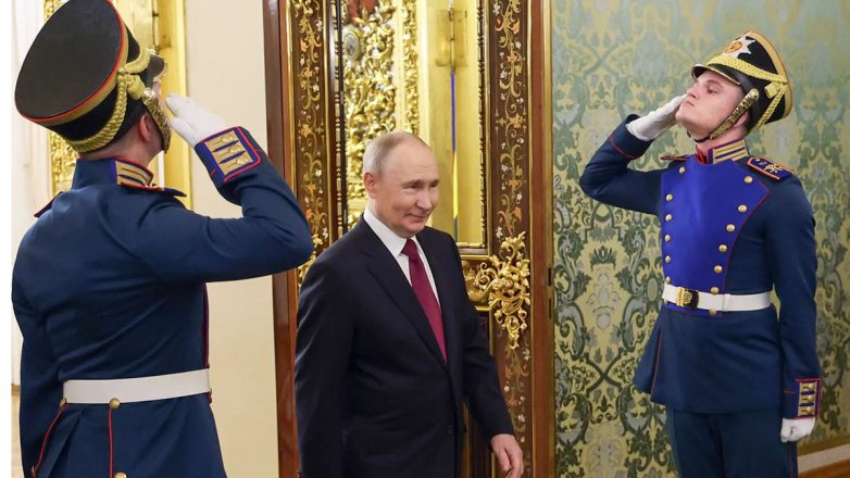 Πώς ο Πούτιν επιδιώκει να «γονατίσει» την Ουκρανία