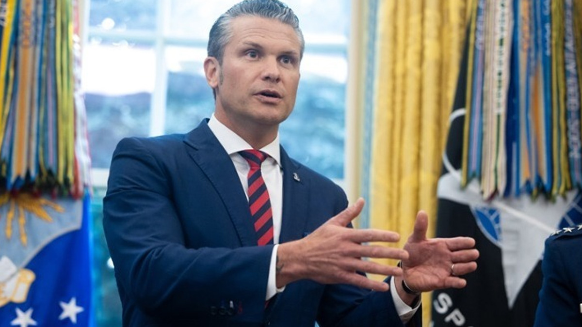Ο Πιτ Χέγκσεθ μεταβαίνει στη Δομινικανή Δημοκρατία