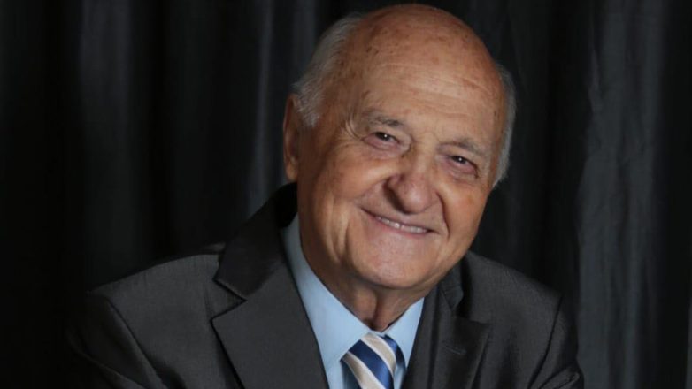 Ο Νίκος Χαρδαλιάς είπε το τελευταίο αντίο στον πατέρα του