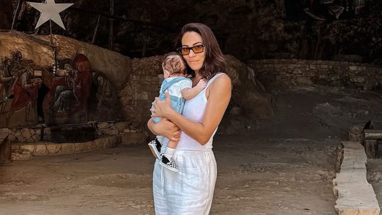 Ευρυδίκη Βαλαβάνη: Στόλισε το πρώτο Χριστουγεννιάτικο δέντρο με τον γιο της Ευρυδίκη Βαλαβάνη: Στόλισε το πρώτο Χριστουγεννιάτικο δέντρο με τον γιο της