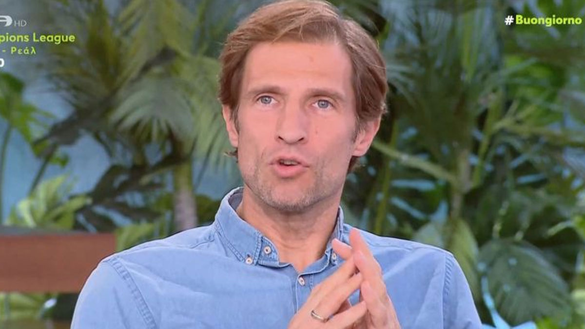 Μάξιμος Μουμούρης: Αποκαλύπτει για την απώλεια της μητέρας του και τη σχέση του με τη σύζυγό του