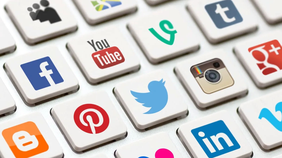 Ευρωκοινοβούλιο: Μετά τα δεκαέξι η πρόσβαση στα μέσα κοινωνικής δικτύωσης