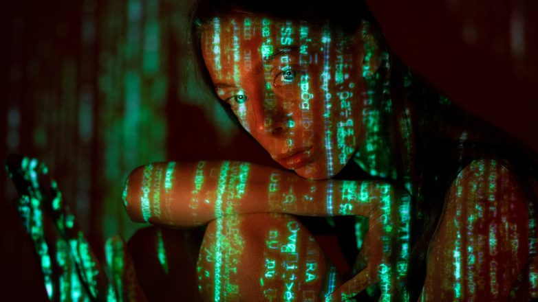 Συμμορία στα Πατήσια «ψάρευε» θύματα μέσω social media