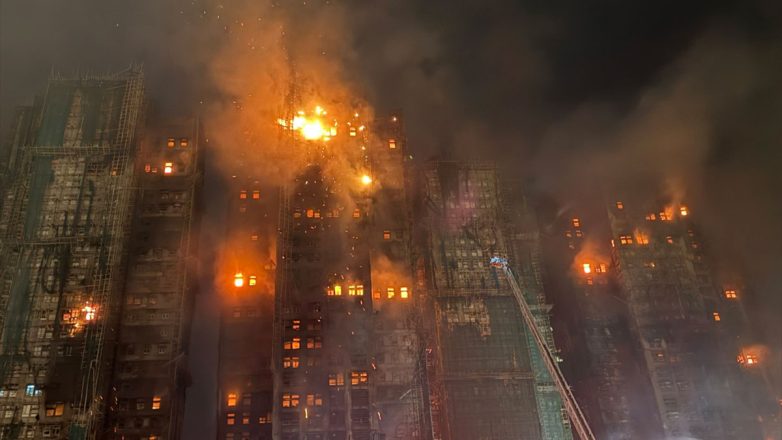 Χονγκ Κονγκ: Στους 83 αυξήθηκαν οι νεκροί από την πυρκαγιά στους ουρανοξύστες Χονγκ Κονγκ: Στους 83 αυξήθηκαν οι νεκροί από την πυρκαγιά στους ουρανοξύστες