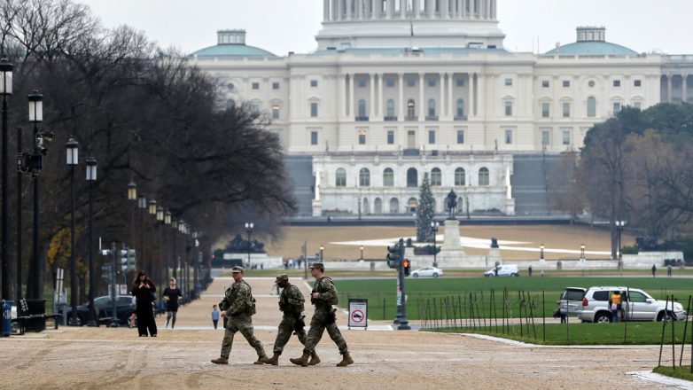 Αναστέλλεται η εξέταση όλων των αιτήσεων Αφγανών να μεταναστεύσουν στις ΗΠΑ