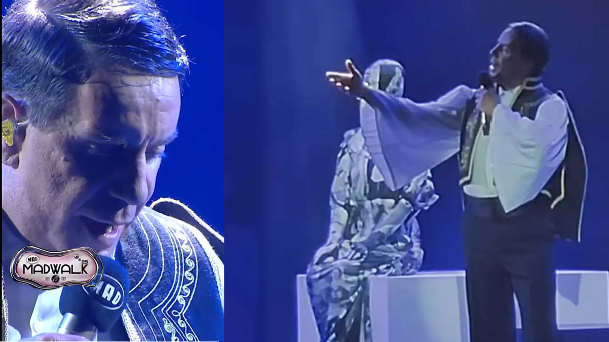 Madwalk 2025: Ο Γιώργος Μαζωνάκης με look που θύμιζε παραδοσιακή στολή – Ερμήνευσε Διονύση Σαββόπουλο