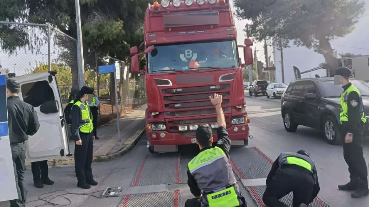 Φορτηγά με ανύπαρκτα ελαστικά και οδηγοί που δούλευαν… ασταμάτητα