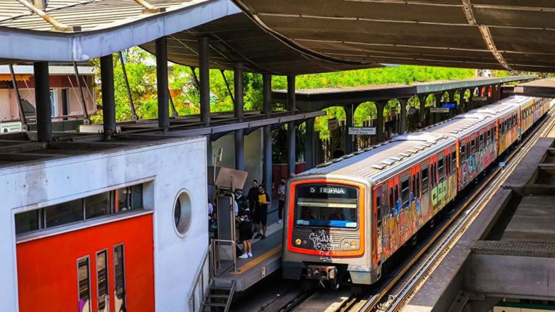ΗΣΑΠ: Συρμός ακινητοποιήθηκε μεταξύ Καλλιθέας και Ταύρου ΗΣΑΠ: Συρμός ακινητοποιήθηκε μεταξύ Καλλιθέας και Ταύρου