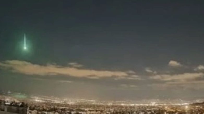 Η εντυπωσιακή «βολίδα» πάνω από την Αττική Η εντυπωσιακή «βολίδα» πάνω από την Αττική