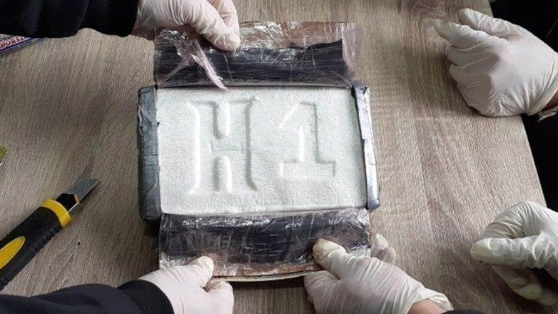 Η σύλληψη που ξετυλίγει τον παγκόσμιο ιστό των καρτέλ της κοκαΐνης