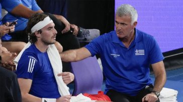 Πατέρας Τσιτσιπά: «Εγώ οδηγούσα τη Lotus»