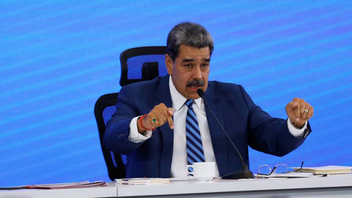 Φήμες για διαφυγή του Μαδούρο στη Βραζιλία με το κυβερνητικό αεροσκάφος