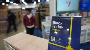 Black Friday: Οι Αμερικανοί ξόδεψαν ποσό ρεκόρ 11,8 δισ. σε διαδικτυακές αγορές