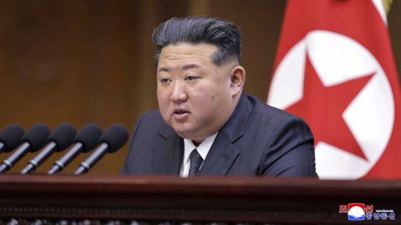 Βόρεια Κορέα: Ο Κιμ Γιονγκ Ουν εξήρε τον ρόλο της πολεμικής αεροπορίας στην πυρηνική αποτροπή Βόρεια Κορέα: Ο Κιμ Γιονγκ Ουν εξήρε τον ρόλο της πολεμικής αεροπορίας στην πυρηνική αποτροπή