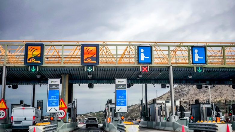 «Δεν θα τοποθετηθούν διόδια στον Άγιο Στέφανο» «Δεν θα τοποθετηθούν διόδια στον Άγιο Στέφανο»