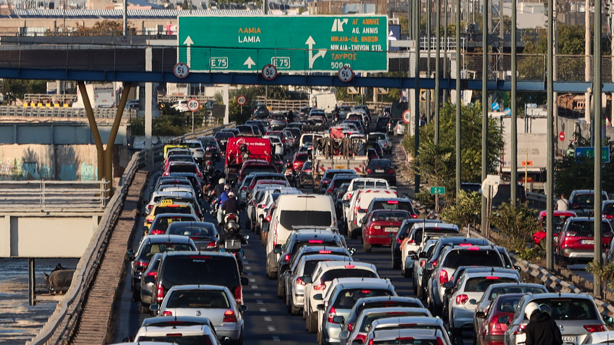 Τροχαίο στη Μεταμόρφωση – Μεγάλο μποτιλιάρισμα σε Κηφισό και Αττική Οδό
