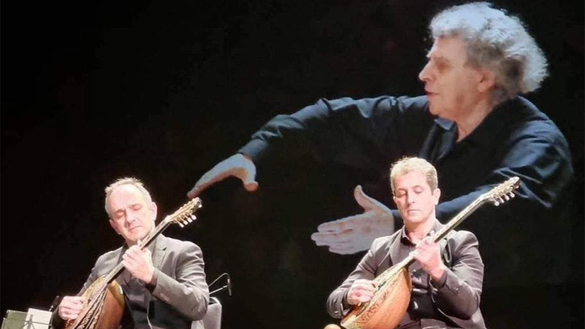 Νέοι από όλο τον κόσμο τραγουδούν Μίκη Θεοδωράκη σε 6 γλώσσες