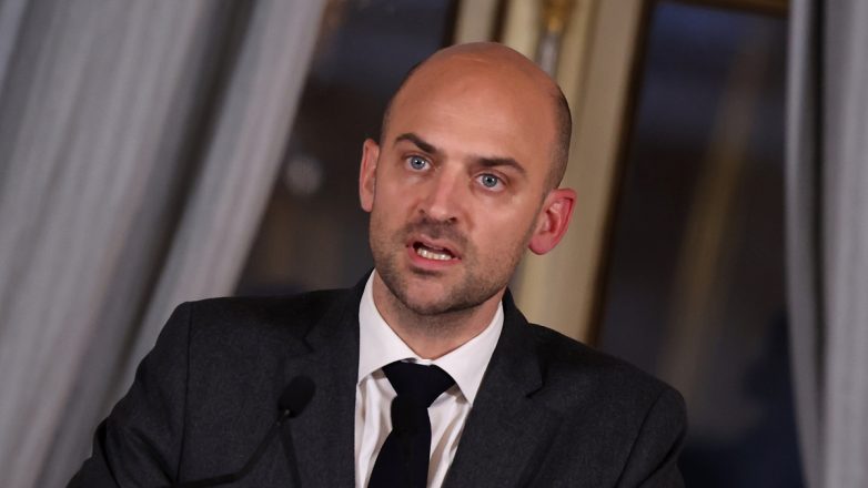 Μπαρό για Πούτιν: «Συναίνεση σε παύση πυρός ή νέες κυρώσεις»