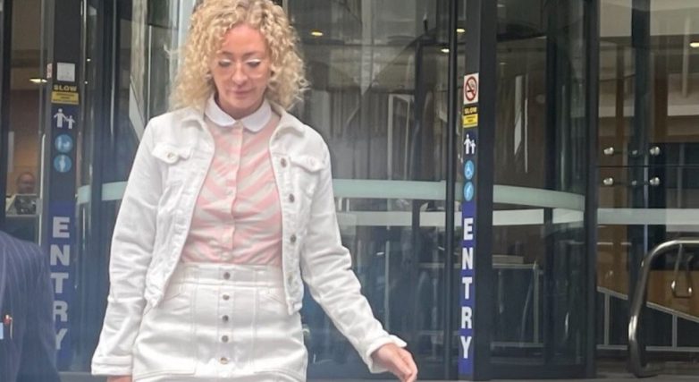 Καθηγήτρια ομολόγησε ότι είχε σεξουαλικές σχέσεις με 15χρονο μαθητή της