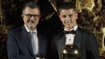 Παρέλαβε το βραβείο του «Golden Boy Web» ο Μουζακίτης