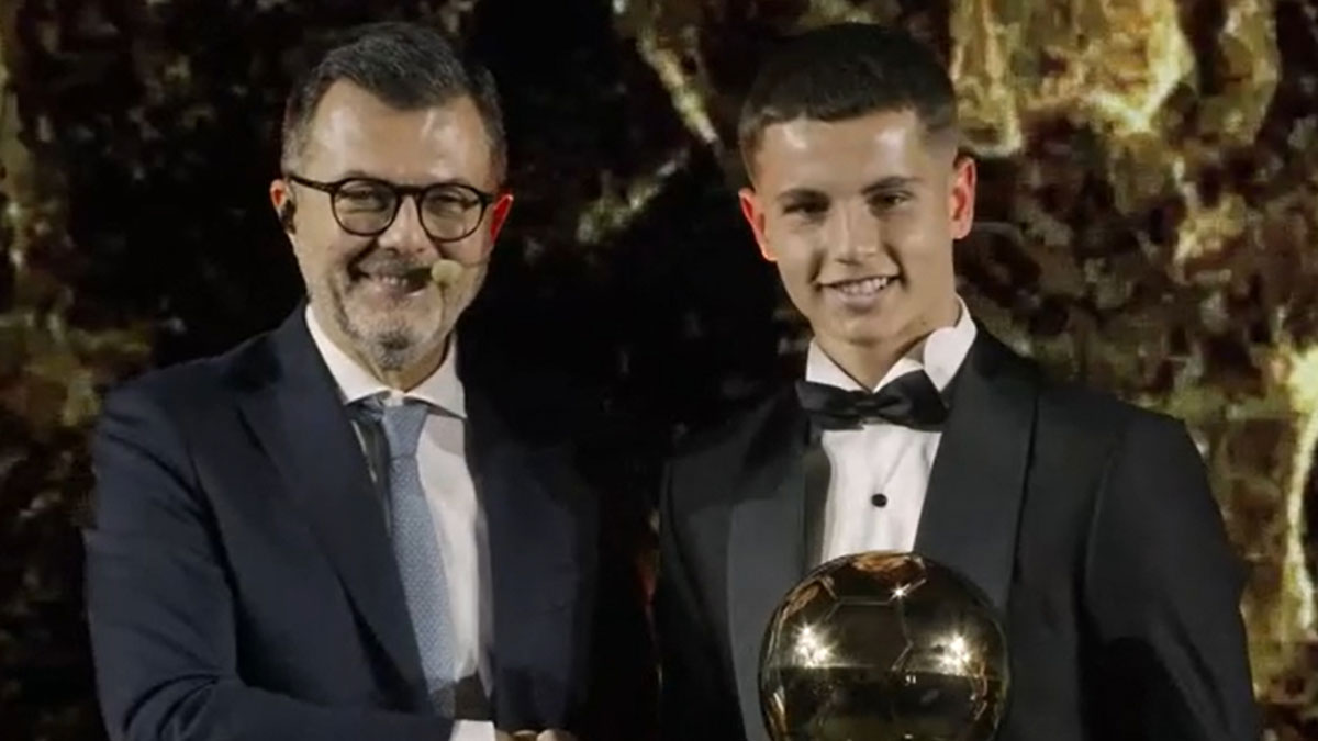 Παρέλαβε το βραβείο του «Golden Boy Web» ο Μουζακίτης