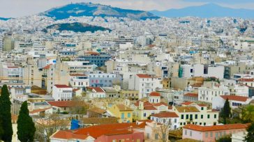 Ο δεκάλογος αγοράς σπιτιού σε ένα βιβλίο