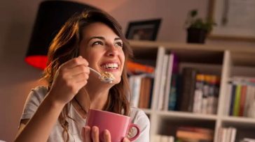 Τα σνακ που μπορούν πραγματικά να βελτιώσουν τον βραδινό σου ύπνο