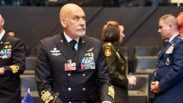 Ποιος είναι ο Ιταλός Ναύαρχος Τζουζέπε Κάβο Ντραγκόνε που μίλησε για επίθεση του ΝΑΤΟ κατά της Ρωσίας