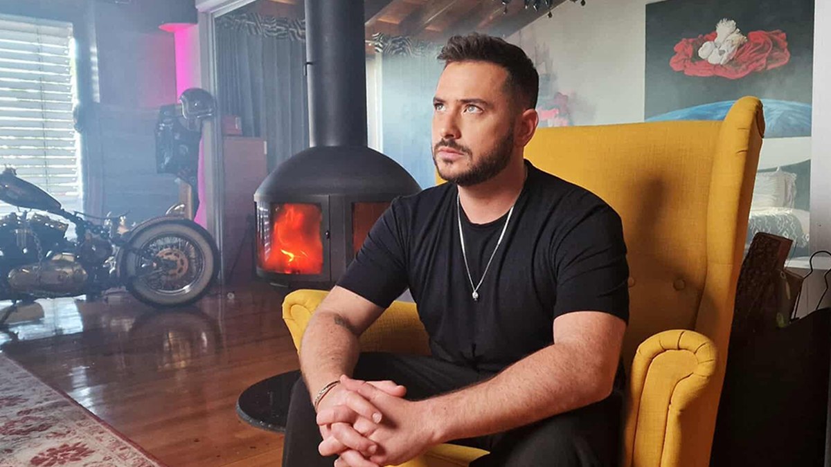 Θέμης Παναγιωτίδης: Κυκλοφόρησε το νέο του τραγούδι με τίτλο «Χάνομαι»!