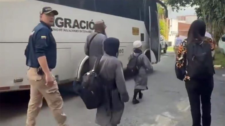 Η Κολομβία παρέδωσε στις ΗΠΑ μέλη της εβραϊκής σέκτας «Lev Tahor» για κακοποιήσεις ανηλίκων Η Κολομβία παρέδωσε στις ΗΠΑ μέλη της εβραϊκής σέκτας «Lev Tahor» για κακοποιήσεις ανηλίκων