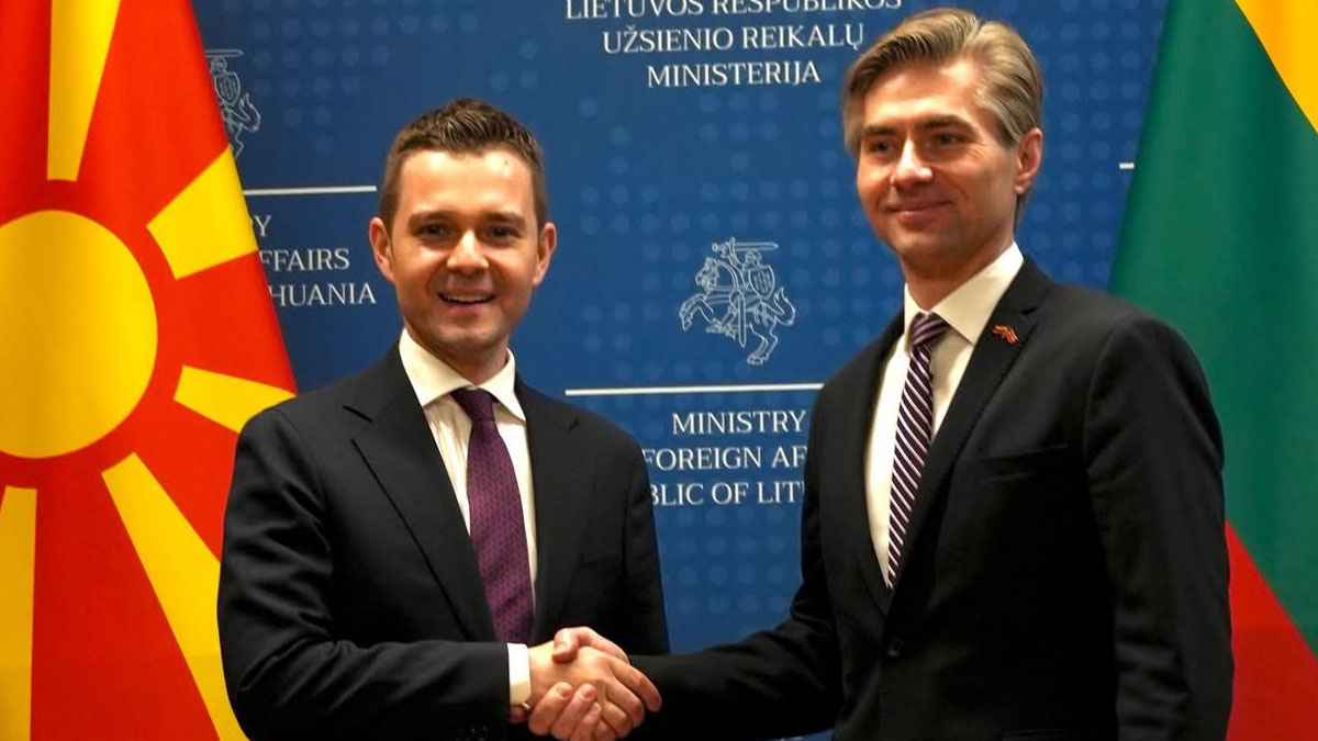 Χώρες του ΝΑΤΟ θα δώσουν ένα δισεκατομμύριο ευρώ στην Ουκρανία σε στρατιωτική βοήθεια