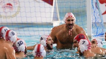 Πόλο: Ο Ολυμπιακός «πάτησε» τη Βάσας και είναι «αγκαλιά» με την πρόκριση στην οκτάδα