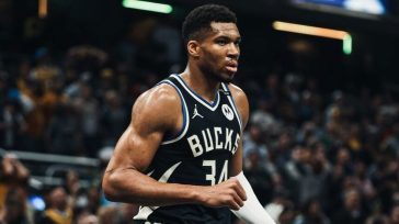 ΝΒΑ: Ο Γιάννης Αντετοκούνμπο και οι Μπακς άρχισαν συζητήσεις για το μέλλον του