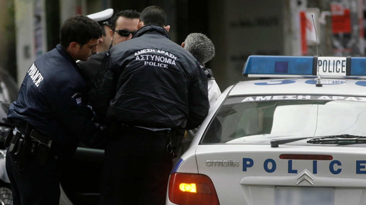 Πάτρα: Εγκληματική οργάνωση στρατολογούσε ανήλικους για ληστείες