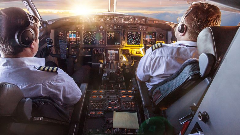 «Αν δεν λες ψέματα δεν πετάς»: Οι πιλότοι αεροπορικών εταιρειών κρύβουν προβλήματα ψυχικής υγείας
