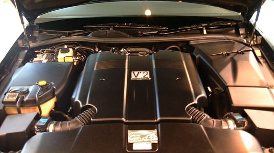 Αυτό είναι το μοναδικό μοντέλο στην ιστορία της Toyota που εξοπλιζόταν με V12 κινητήρα (Βίντεο)