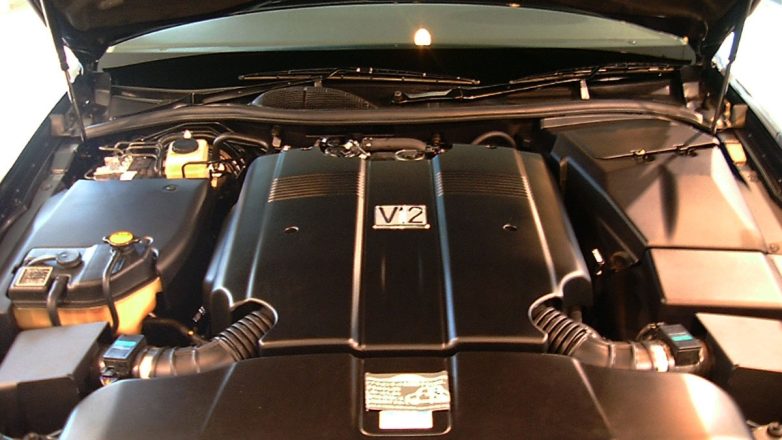 Αυτό είναι το μοναδικό μοντέλο στην ιστορία της Toyota που εξοπλιζόταν με V12 κινητήρα (Βίντεο)