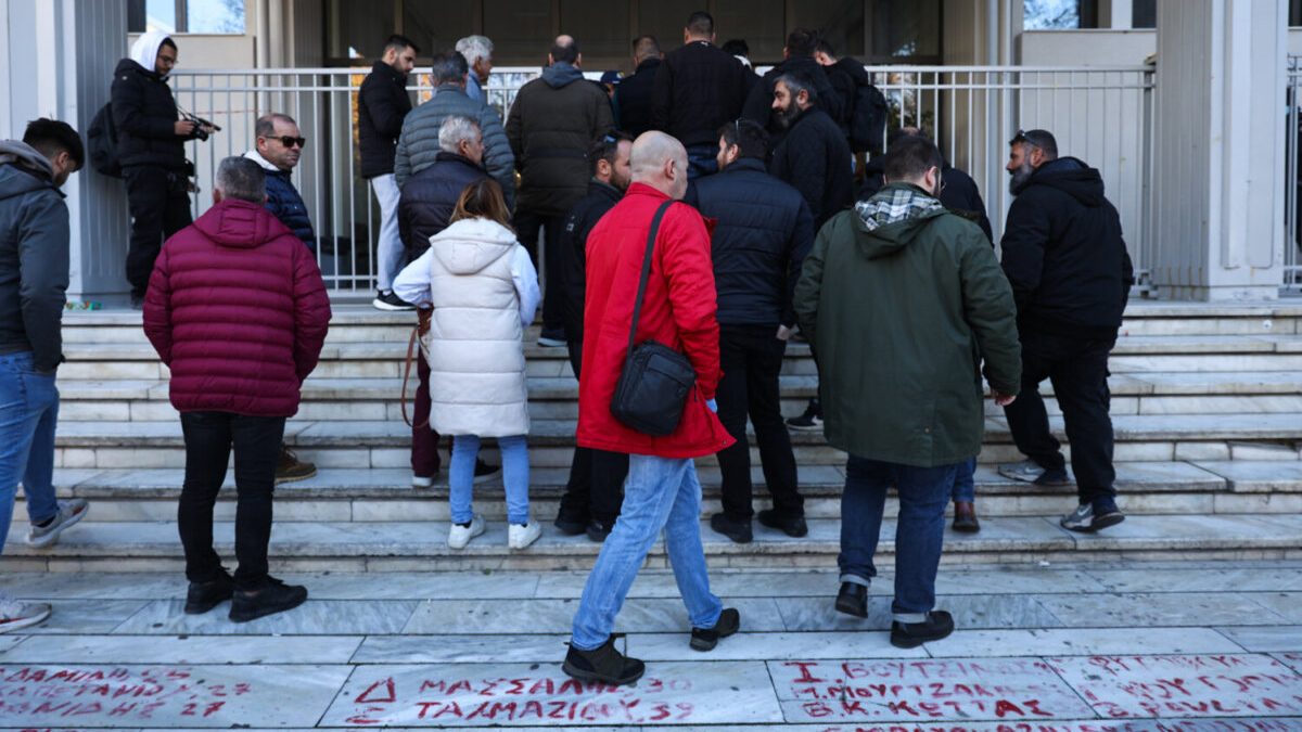 Λάρισα: Στο αυτόφωρο σήμερα οι αγρότες για την επεισοδιακή πρεμιέρα των μπλόκων