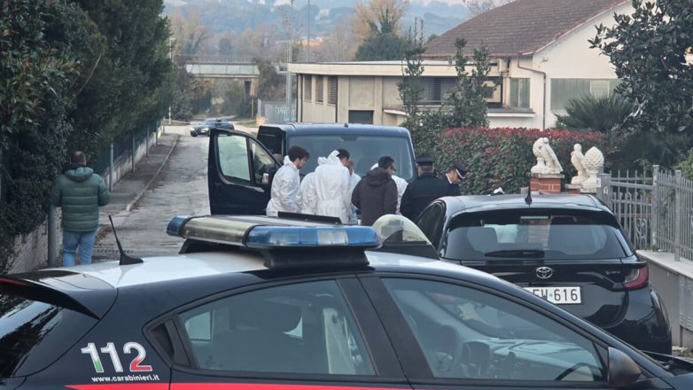 Νέα γυναικοκτονία στην Ιταλία: 49χρονη ξυλοκοπήθηκε θανάσιμα από τον σύζυγό της Νέα γυναικοκτονία στην Ιταλία: 49χρονη ξυλοκοπήθηκε θανάσιμα από τον σύζυγό της