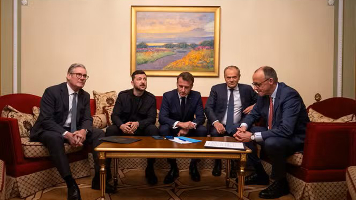 Μακρόν: «Οι ΗΠΑ μπορεί να προδώσουν την Ουκρανία»