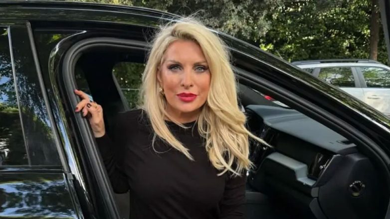 Πόσο κοστίζει η Givenchy τσάντα της Ελένης Μενεγάκη στην ορκωμοσία του γιου της; Πόσο κοστίζει η Givenchy τσάντα της Ελένης Μενεγάκη στην ορκωμοσία του γιου της;