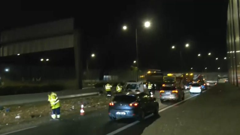 Δύο τραυματίες από ανατροπή φορτηγού μετά από τροχαίο