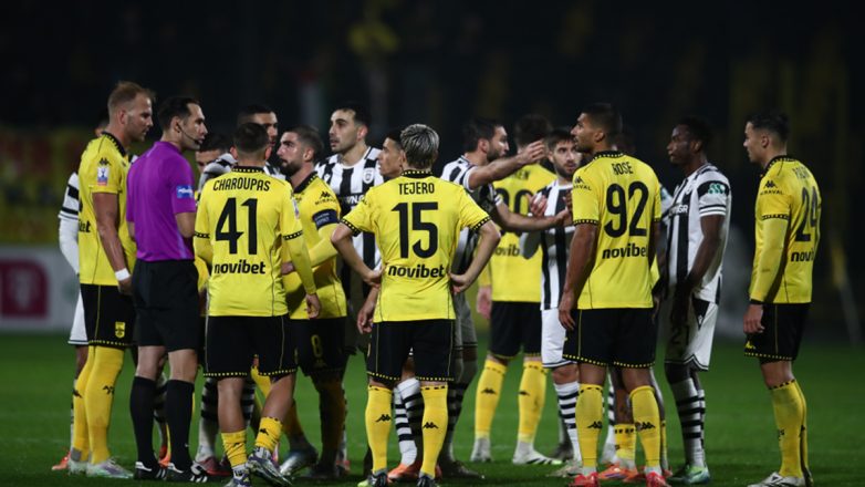 Άρης σε ΚΕΔ: «Αλλάξτε διαιτητή και VAR στο ντέρμπι με τον ΠΑΟΚ» Άρης σε ΚΕΔ: «Αλλάξτε διαιτητή και VAR στο ντέρμπι με τον ΠΑΟΚ»