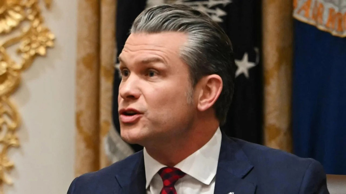 SignalGate: Ο Χέγκσεθ «έθεσε σε κίνδυνο» τον στρατό των ΗΠΑ