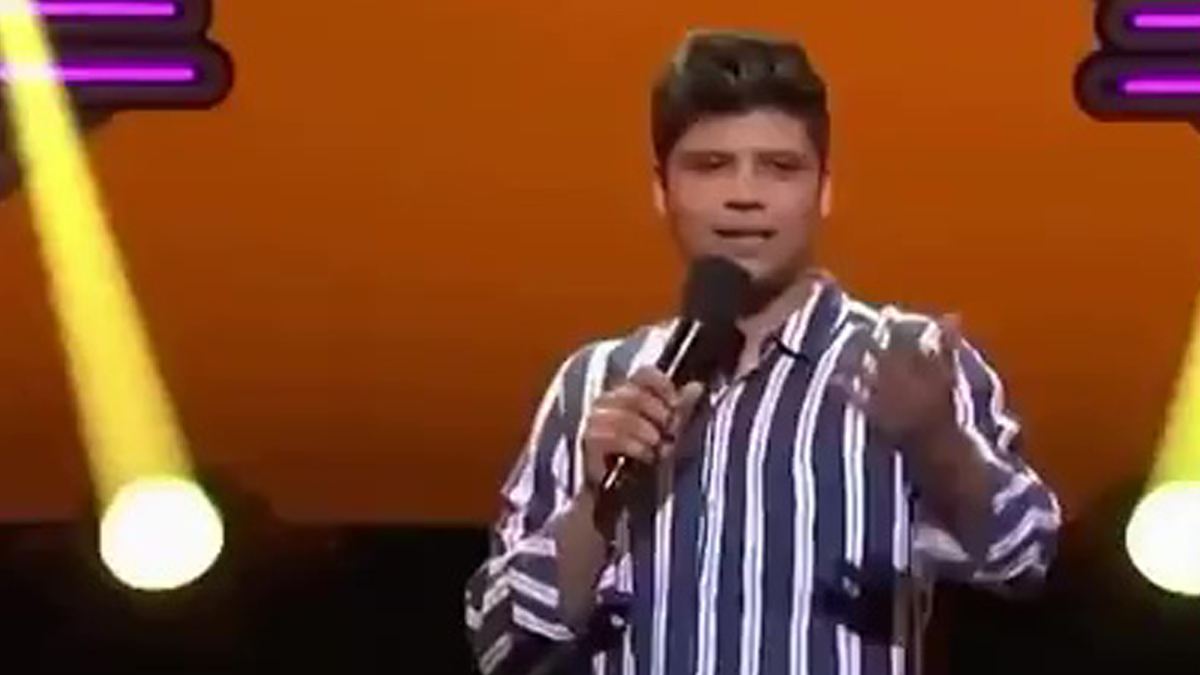 Αιχμηρό σχόλιο σε stand up comedy για το Βρετανικό Μουσείο και τις κλεμμένες αρχαιότητες