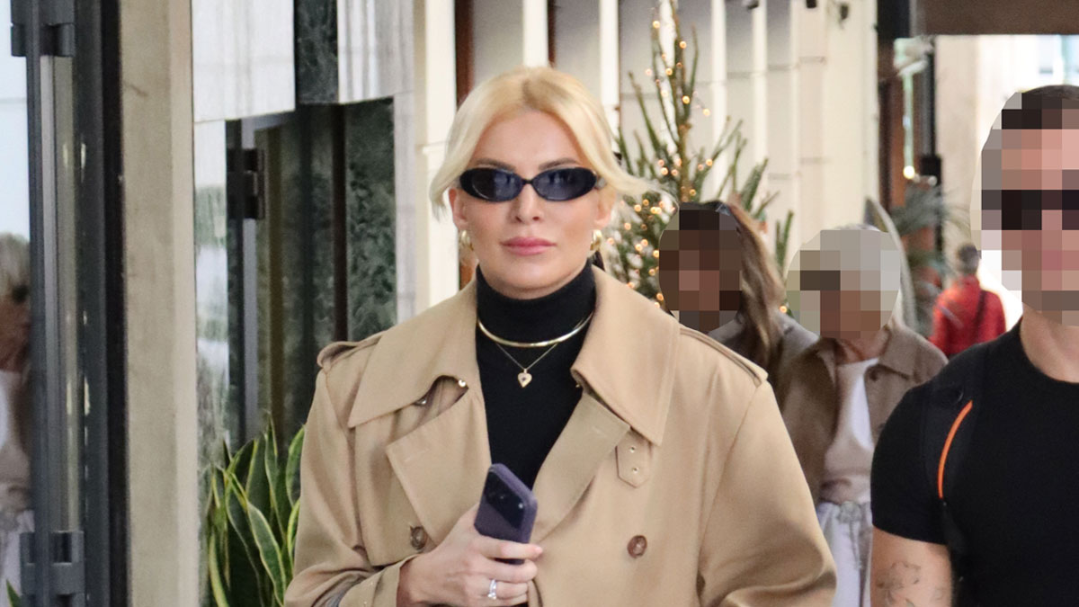 Κατερίνα Καινούργιου: Με στιλάτη εμφάνιση στον 5ο μήνα εγκυμοσύνης με την αγαπημένη της Hermès