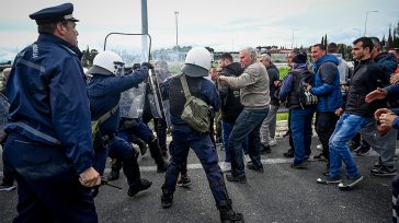 Σε μετωπική σύγκρουση με τους αγρότες η κυβέρνηση