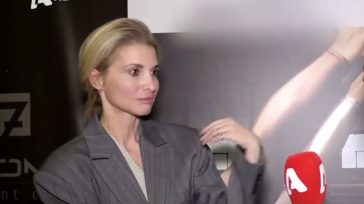 Νίκη Κάρτσωνα: Σπάνια εμφάνιση στην κάμερα – «Μετά από χρόνια αγάπησα το σώμα μου»